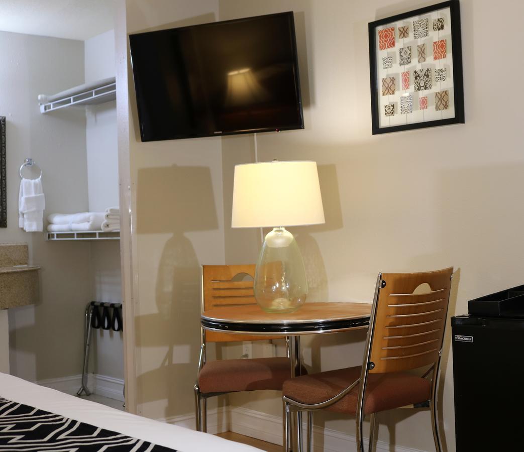 كيسيمي Monte Carlo Inn- Near Disney المظهر الخارجي الصورة