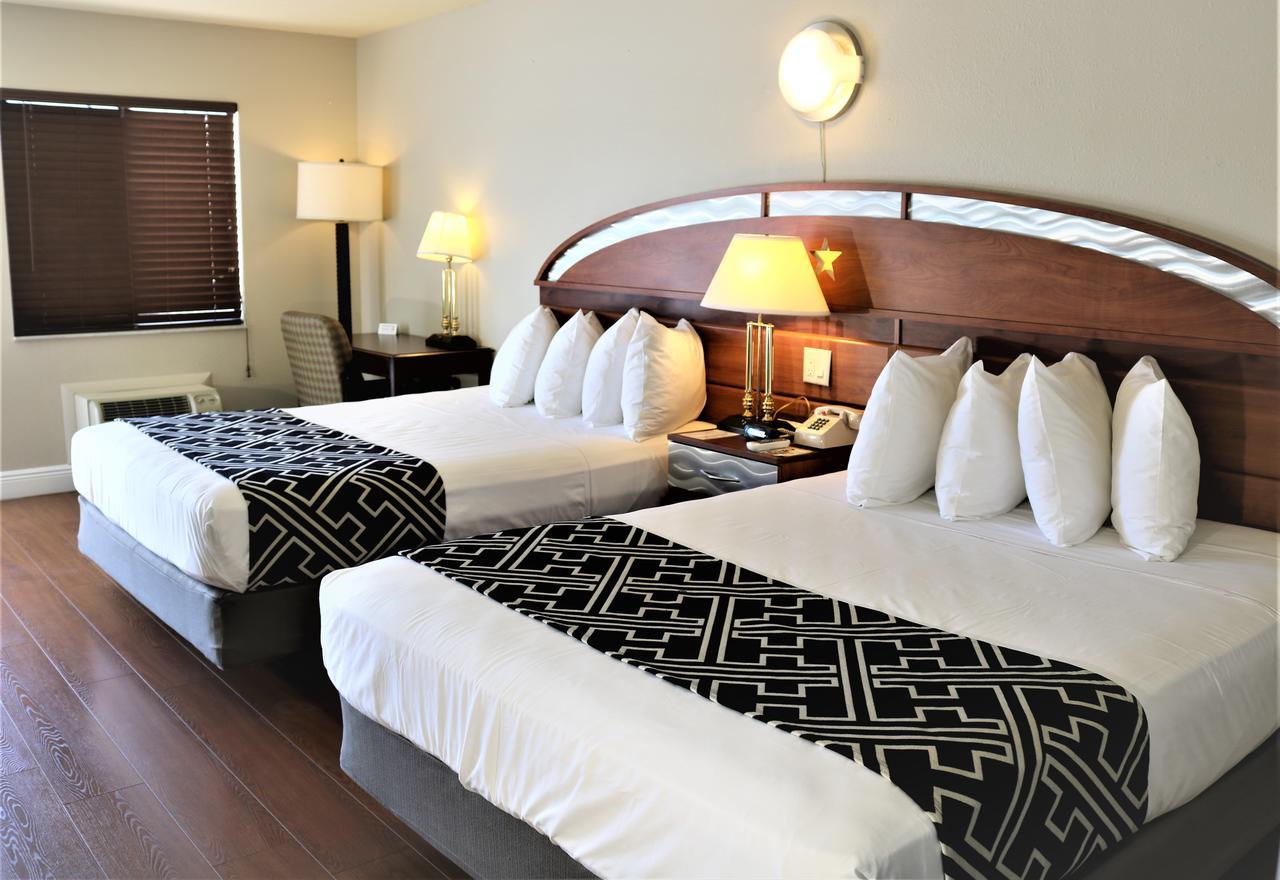 كيسيمي Monte Carlo Inn- Near Disney المظهر الخارجي الصورة